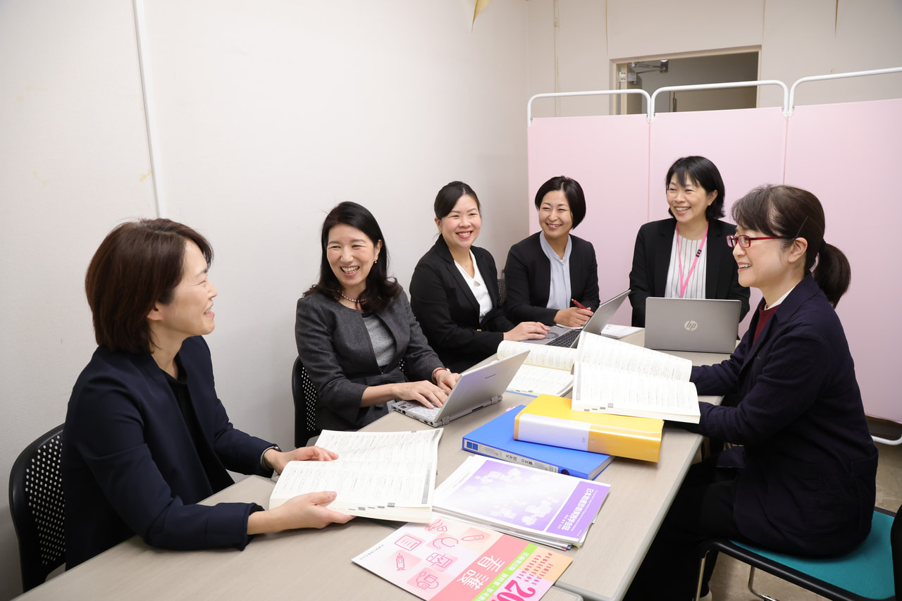 専門性の高い看護師と助産師を養成するプロフェッショナルな研究室