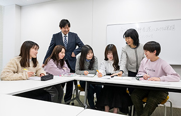 渡辺 尚子 教授