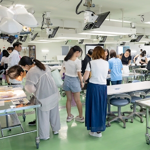 解剖学実習室見学