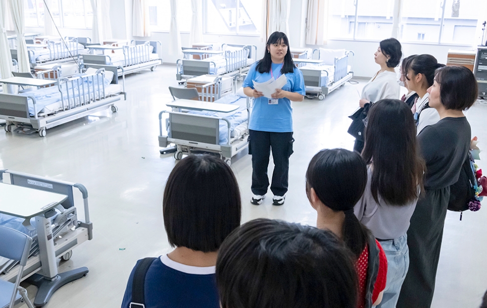 施設見学ツアー